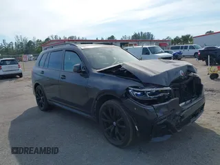 2022 BMW X7 M50i z VIN 5UXCX6C08N9M15818, wystawiony jako IAAI lot #41434065 z przebiegiem 52 740 mil mil oraz . Historia ofert i sprzedaży dostępna na DreamBid. Obrazek 13.