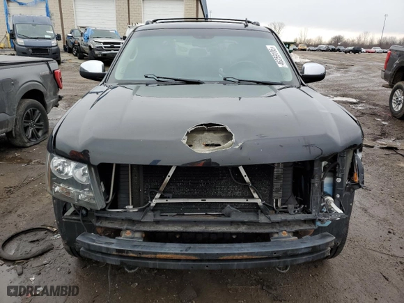 2012 Chevrolet Avalanche LTZ with VIN 3GNTKGE7XCG173005, listed as a Copart auction lot 46259105 with 186,132 mi miles and Salvage Title. Bid and sale history available at carsss.com. Image 5.