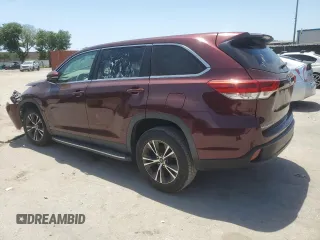 2019 Toyota Highlander LE z VIN 5TDZARFH1KS045731, wystawiony jako Copart lot #57271745 z przebiegiem 83 126 mil mil oraz Czysty tytuł • Clean title. Historia ofert i sprzedaży dostępna na DreamBid. Obrazek 2.
