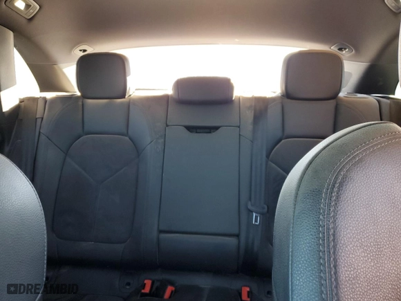2018 Porsche Macan with VIN WP1AA2A54JLB08384, listed as a Copart auction lot 81818654 with 29,060 mi miles and Salvage Title. Bid and sale history available at carsss.com. Image 10.