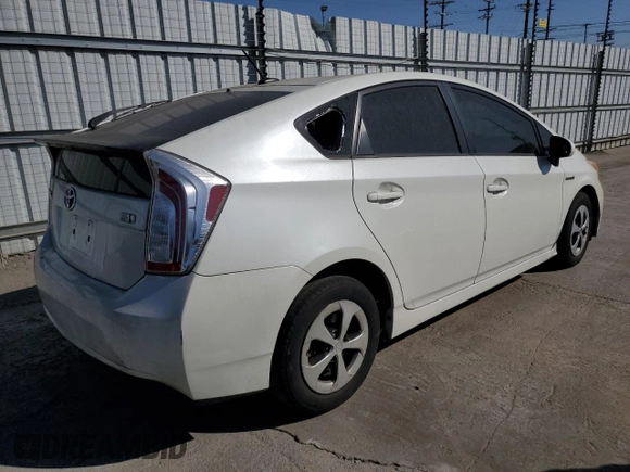 2014 Toyota Prius Four z VIN JTDKN3DU6E1750058, wystawiony jako Copart lot #60431545 z przebiegiem 229 887 mil mil oraz Szkoda całkowita • Salvage title. Historia ofert i sprzedaży dostępna na DreamBid. Obrazek 3.
