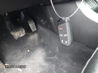 2019 Jeep Compass Latitude с VIN 3C4NJCBBXKT699338, выставлен на аукционе IAAI как лот 42257672 с пробегом 102 970 миль миль и . История ставок и продаж доступна на DreamBid. Изображение 11.