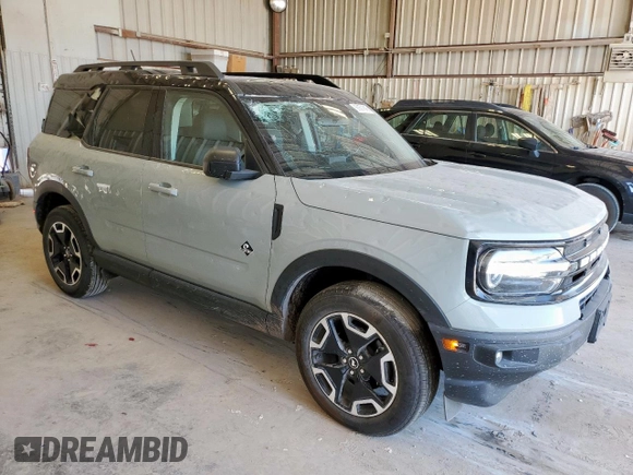 2024 Ford Bronco Sport Outer Banks with VIN 3FMCR9C60RRF18299, listed as a Copart auction lot 61671845 with 7,592 mi miles and Clean title. Bid and sale history available at DreamBid. Image 4.