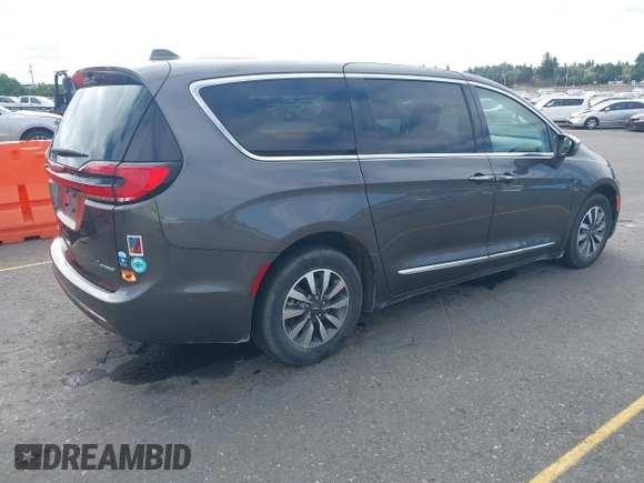 2022 Chrysler Pacifica Hybrid Limited with VIN 2C4RC1S72NR123083, listed as a IAAI auction lot 42623725 with 36,789 mi miles and . Bid and sale history available at DreamBid. Image 4.