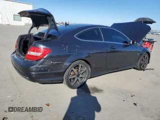 2012 Mercedes-Benz C 250 with VIN WDDGJ4HBXCF850685, listed as a Copart auction lot 47452765 with 136,236 mi miles and Salvage title. Bid and sale history available at DreamBid. Image 3.