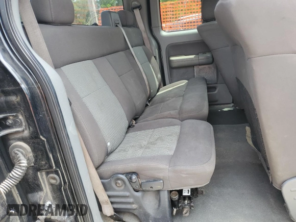 2005 Ford F-150 XLT z VIN 1FTPX12515FB44007, wystawiony jako Copart lot #54070015 z przebiegiem 153 580 mil mil oraz Szkoda całkowita • Salvage title. Historia ofert i sprzedaży dostępna na DreamBid. Obrazek 10.