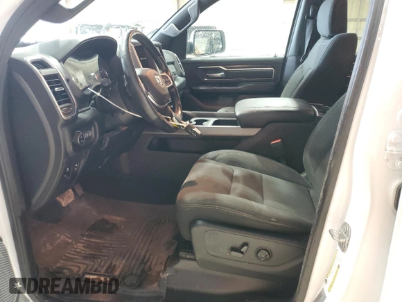 2019 Ram 1500 Big Horn z VIN 1C6RREFT5KN684441, wystawiony jako Copart lot #56464695 z przebiegiem 94 403 mil mil oraz Szkoda całkowita • Salvage title. Historia ofert i sprzedaży dostępna na DreamBid. Obrazek 7.