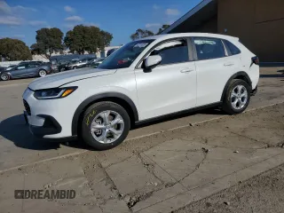 2024 Honda HR-V LX with VIN 3CZRZ1H37RM717226, listed as a Copart auction lot 43213535 with 17,593 mi miles and Salvage Title. Bid and sale history available at carsss.com. Image 1.