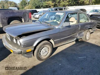 1984 BMW 3 Series z VIN WBAAK7406E8703402, wystawiony jako Copart lot #78475274 z przebiegiem 163 095 mil mil oraz Tytuł czysty. Historia ofert i sprzedaży dostępna na DreamBid. Obrazek 1.