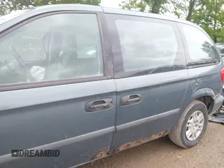 2005 Dodge Caravan SE with VIN 1D4GP25B75B373454, listed as a IAAI auction lot 42443473 with 233,184 mi miles and . Bid and sale history available at DreamBid. Image 15.