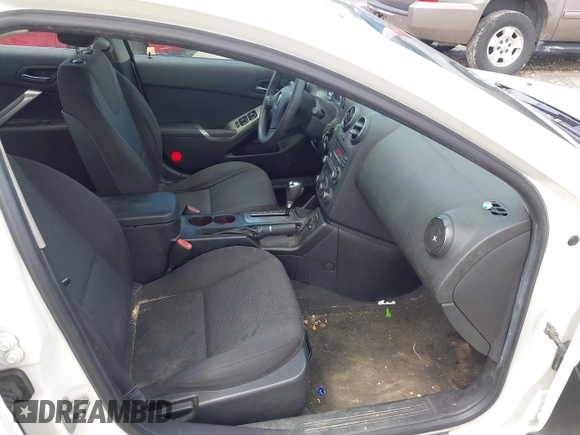 2006 Pontiac G6 6-Cyl with VIN 1G2ZG558664267759, listed as a IAAI auction lot 42762913 with 197,857 mi miles and . Bid and sale history available at DreamBid. Image 5.