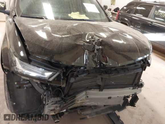 2023 Chevrolet Traverse LT Leather with VIN 1GNEVHKW5PJ164766, listed as a IAAI auction lot 41793249 with 39,163 mi miles. Bid and sale history available at carsss.com. Image 13.