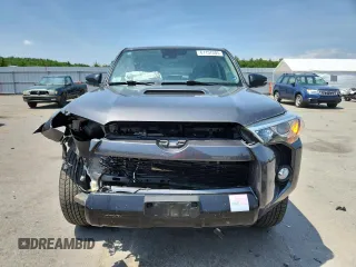 2020 Toyota 4Runner SR5 with VIN JTEBU5JR1L5810893, listed as a Copart auction lot 61157285 with 35,426 mi miles and Salvage title. Bid and sale history available at DreamBid. Image 5.
