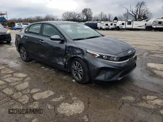 2022 Kia Forte LXS with VIN 3KPF24AD3NE456120, listed as a Copart auction lot 89173335 with 33,753 mi miles and Salvage Title. Bid and sale history available at carsss.com. Image 13.