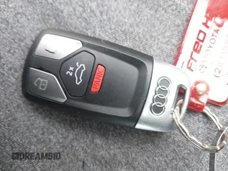 2019 Audi A4 Premium z VIN WAUGMAF4XKN004563, wystawiony jako IAAI lot #41637446 z przebiegiem 19 748 mil mil oraz . Historia ofert i sprzedaży dostępna na DreamBid. Obrazek 11.