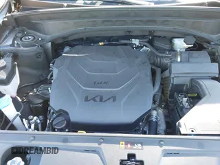 2023 Kia Telluride LX z VIN 5XYP2DGC2PG394637, wystawiony jako IAAI lot #41697582 z przebiegiem 19 836 mil mil oraz . Historia ofert i sprzedaży dostępna na DreamBid. Obrazek 10.