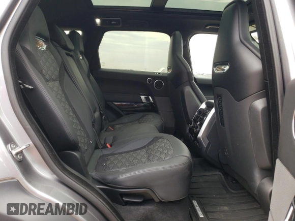 2022 Land Rover Range Rover Sport SVR z VIN SALWZ2RE3NA235996, wystawiony jako Copart lot #54360975 z przebiegiem 27 303 mil mil oraz Szkody całkowita. Historia ofert i sprzedaży dostępna na DreamBid. Obrazek 10.