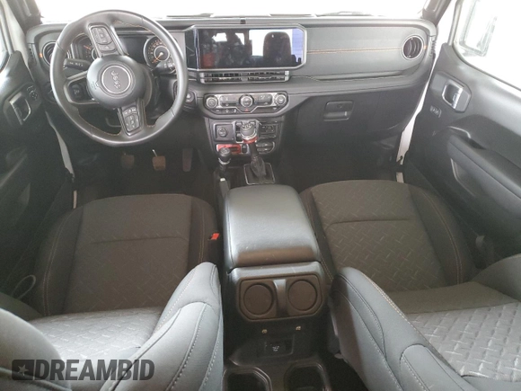 2024 Jeep Gladiator Mojave X с VIN 1C6JJTEGXRL105429, выставлен на аукционе Copart как лот 49850525 с пробегом 4 692 миль миль и Списание • Salvage title. История ставок и продаж доступна на DreamBid. Изображение 8.