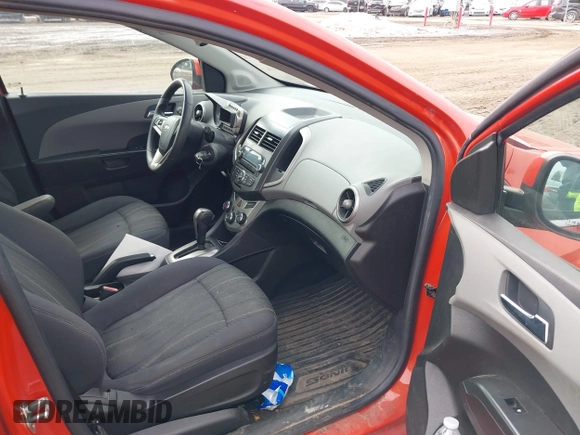 2013 Chevrolet Sonic LT with VIN 1G1JC6SB2D4179193, listed as a IAAI auction lot 41764370 with 201,073 mi miles. Bid and sale history available at carsss.com. Image 5.