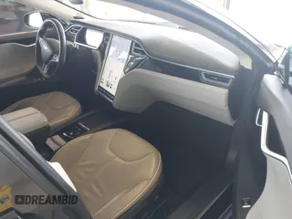 2013 Tesla Model S Performance с VIN 5YJSA1DP1DFP23818, выставлен на аукционе IAAI как лот 42594561 с пробегом 142 878 миль миль и . История ставок и продаж доступна на DreamBid. Изображение 5.