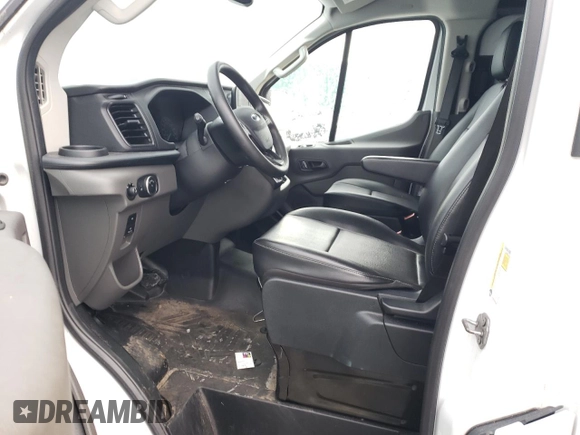 2022 Ford Transit Cargo with VIN 1FTYE1Y82NKA32948, listed as a Copart auction lot 77565844 with 133,959 mi miles and Salvage title. Bid and sale history available at DreamBid. Image 7.