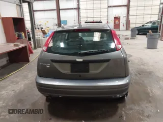 2007 Ford Focus S with VIN 1FAFP37N87W333049, listed as a IAAI auction lot 41450683 with 307,869 mi miles and . Bid and sale history available at carsss.com. Image 16.
