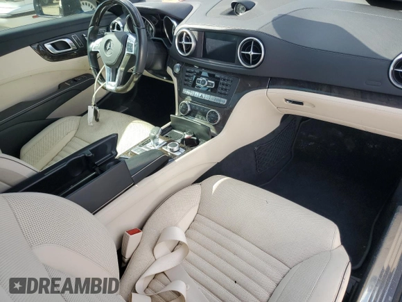 2015 Mercedes-Benz SL SL 400 z VIN WDDJK6FA9FF031874, wystawiony jako Copart lot #76935194 z przebiegiem Nie podano mil oraz Szkoda całkowita • Salvage title. Historia ofert i sprzedaży dostępna na DreamBid. Obrazek 8.