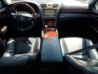 2008 Lexus LS 460 with VIN JTHBL46FX85054681, listed as a Copart auction lot 61207375 with 174,753 mi miles and Salvage title. Bid and sale history available at DreamBid. Image 8.
