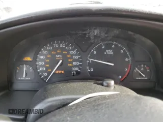 2001 Saturn SC z VIN 1G8ZY14701Z255767, wystawiony jako Copart lot #53727985 z przebiegiem 137 776 mil mil oraz Szkody całkowita. Historia ofert i sprzedaży dostępna na DreamBid. Obrazek 9.