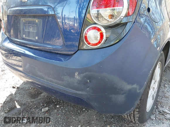 2014 Chevrolet Sonic LT with VIN 1G1JC6SG7E4118564, listed as a IAAI auction lot 41827748 with 120,326 mi miles. Bid and sale history available at carsss.com. Image 6.