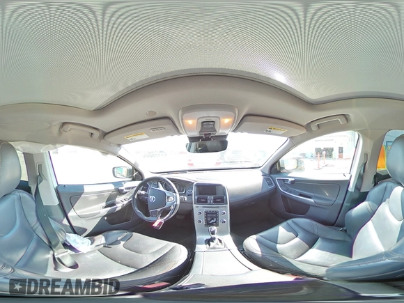 2017 Volvo XC60 Dynamic с VIN YV449MRR8H2085814, выставлен на аукционе Copart как лот 51128065 с пробегом 107 330 миль миль и Списание • Salvage title. История ставок и продаж доступна на DreamBid. Изображение 15.