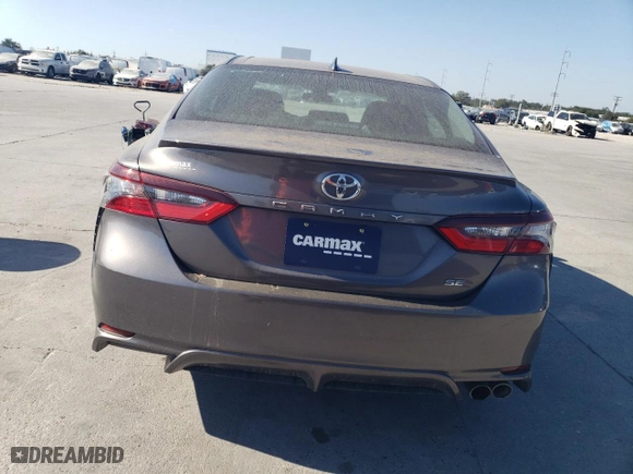 2021 Toyota Camry SE Nightshade with VIN 4T1G11AKXMU586668, listed as a Copart auction lot 77672504 with 57,424 mi miles and Salvage Title. Bid and sale history available at carsss.com. Image 6.