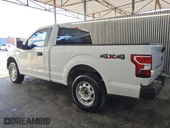 2018 Ford F-150 XL z VIN 1FTMF1EB2JFD61180, wystawiony jako Copart lot #60848285 z przebiegiem 152 990 mil mil oraz Czysty tytuł • Clean title. Historia ofert i sprzedaży dostępna na DreamBid. Obrazek 2.