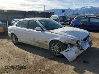 2007 Jaguar X-Type z VIN SAJWA51A07WJ14424, wystawiony jako Copart lot #84556864 z przebiegiem Nie podano mil oraz Szkody całkowita. Historia ofert i sprzedaży dostępna na DreamBid. Obrazek 4.