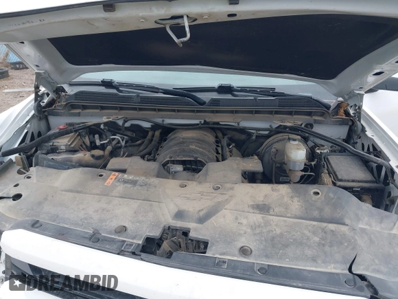 2018 Chevrolet Silverado 1500 LT with VIN 3GCUKREC0JG594914, listed as a IAAI auction lot 41735134 with 98,407 mi miles. Bid and sale history available at carsss.com. Image 10.