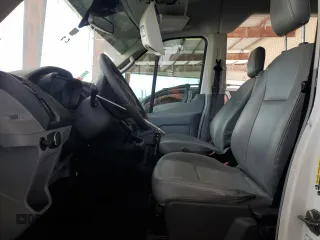2017 Ford Transit XL z VIN 1FMZK1CM4HKA74121, wystawiony jako Copart lot #52691055 z przebiegiem 335 470 mil mil oraz Szkoda całkowita • Salvage title. Historia ofert i sprzedaży dostępna na DreamBid. Obrazek 7.