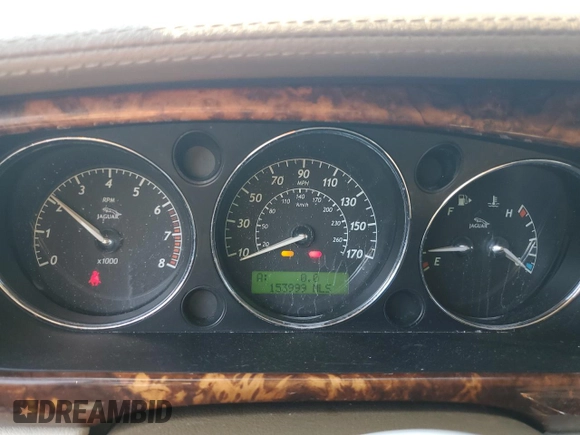 2006 Jaguar XJ Vanden Plas with VIN SAJWA82BX6SH09069, listed as a Copart auction lot 68122604 with 153,999 mi miles and Salvage Title. Bid and sale history available at carsss.com. Image 9.