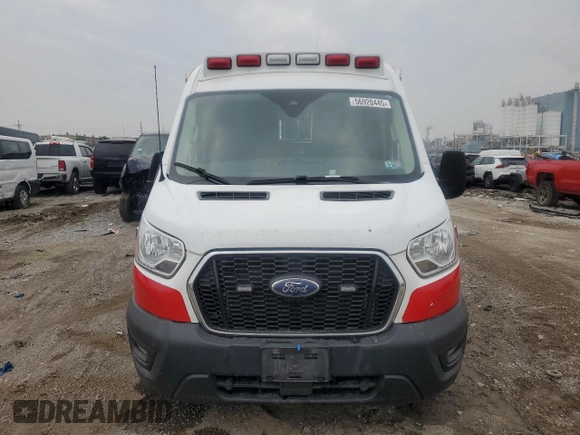 2021 Ford Transit z VIN 1FDBR1CG2MKA65340, wystawiony jako Copart lot #56920445 z przebiegiem Nie podano mil oraz Szkoda całkowita • Salvage title. Historia ofert i sprzedaży dostępna na DreamBid. Obrazek 5.