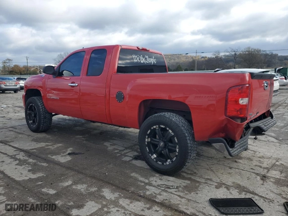 2010 Chevrolet Silverado 1500 LT with VIN 1GCSKSE30AZ295387, listed as a Copart auction lot 81740104 with 212,163 mi miles and Clean Title. Bid and sale history available at carsss.com. Image 2.