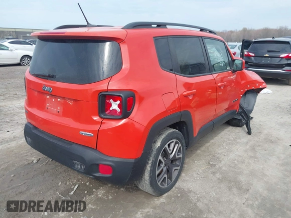 2015 Jeep Renegade Latitude with VIN ZACCJABT9FPB41532, listed as a IAAI auction lot 41977393 with 91,048 mi miles. Bid and sale history available at carsss.com. Image 4.