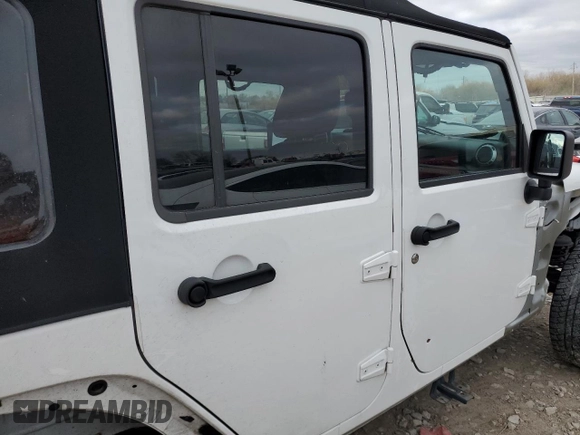 2014 Jeep Wrangler Unlimited Sahara with VIN 1C4BJWEGXEL129190, listed as a Copart auction lot 80462884 with 75,766 mi miles and Non Repairable. Bid and sale history available at carsss.com. Image 11.