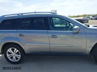 2011 Mercedes-Benz GL-Class GL 350 BlueTEC with VIN 4JGBF2FE7BA699173, listed as a IAAI auction lot 41591338 with 194,023 mi miles. Bid and sale history available at carsss.com. Image 14.