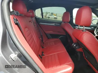 2018 Alfa Romeo Stelvio Ti Sport z VIN ZASFAKNN8J7B86006, wystawiony jako Copart lot #55559705 z przebiegiem 48 588 mil mil oraz Szkoda całkowita • Salvage title. Historia ofert i sprzedaży dostępna na DreamBid. Obrazek 11.