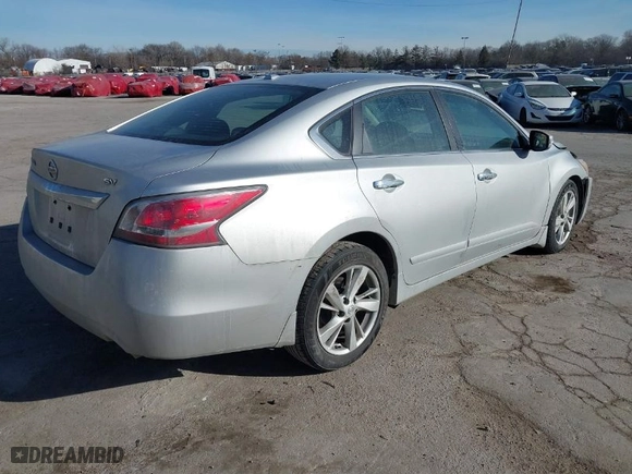 2015 Nissan Altima 2.5 S with VIN 1N4AL3AP7FC569563, listed as a IAAI auction lot 41443586 with 126,898 mi miles. Bid and sale history available at carsss.com. Image 4.