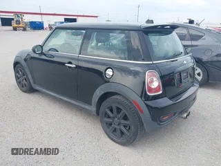 2012 MINI Hardtop S with VIN WMWSV3C56CTY18612, listed as a IAAI auction lot 42365441 with 158,934 mi miles and . Bid and sale history available at DreamBid. Image 3.