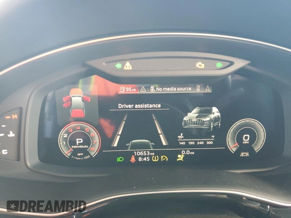 2022 Audi Q7 Premium z VIN WA1AXBF71ND021921, wystawiony jako Copart lot #86780594 z przebiegiem 10 653 mil mil oraz Szkoda całkowita • Salvage title. Historia ofert i sprzedaży dostępna na DreamBid. Obrazek 9.