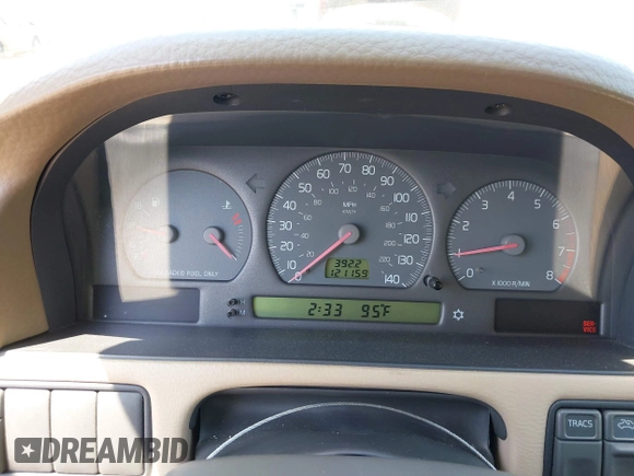 1998 Volvo V70 GLT with VIN YV1LW5676W2400102, listed as a IAAI auction lot 42654549 with 121,159 mi miles and . Bid and sale history available at DreamBid. Image 7.