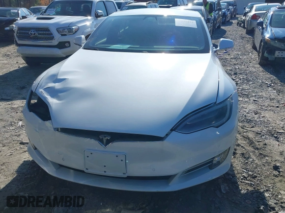 2016 Tesla Model S 70 with VIN 5YJSA1E16GF164264, listed as a IAAI auction lot 40976293 with 68,940 mi miles and . Bid and sale history available at DreamBid. Image 12.