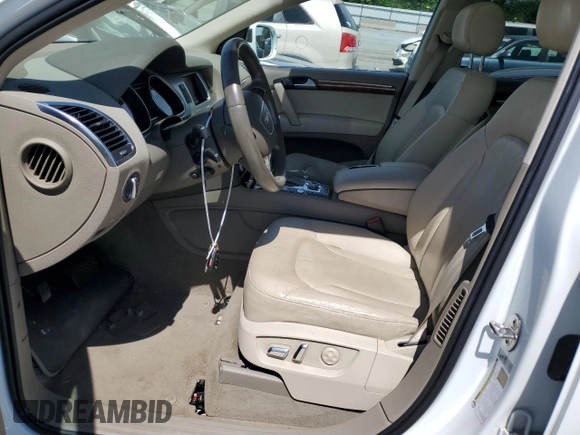 2014 Audi Q7 Premium Plus with VIN WA1LMAFE6ED012514, listed as a Copart auction lot 57918725 with 135,645 mi miles and Salvage title. Bid and sale history available at DreamBid. Image 7.