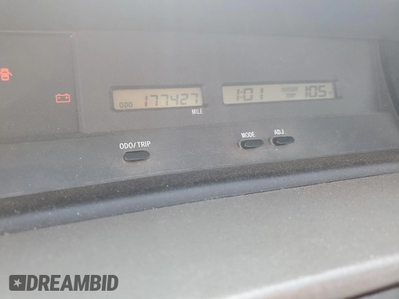 2000 Toyota Avalon XL z VIN 4T1BF28BXYU091688, wystawiony jako Copart lot #58162705 z przebiegiem 177 427 mil mil oraz Szkoda całkowita • Salvage title. Historia ofert i sprzedaży dostępna na DreamBid. Obrazek 9.
